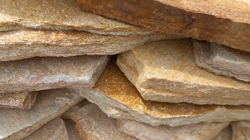 Плитняк златолит жёлтый золотистый для отмостки купить в Республике Бурятия