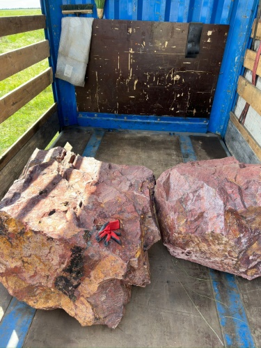 Ландшафтные глыбы красно-фиолетовые 200-1000 килограмм купить в Республике Бурятия