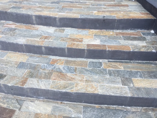 Плитка из Златолита Уральского для лестницы купить в Республике Бурятия