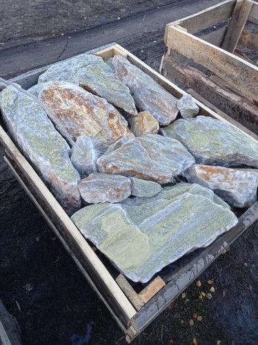 Златолит жёлтый, жёлто-зелёный глыбки и валуны для ланшафтного дизайна купить в Республике Бурятия
