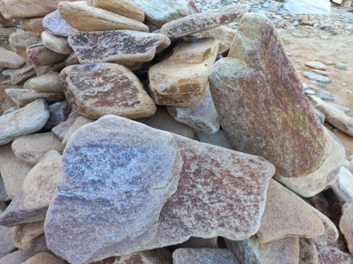 Златолит жёлтый, жёлто-зелёный глыбки и валуны для ланшафтного дизайна купить в Республике Бурятия