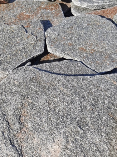 Златолит серебристый галтованный для лестниц купить в Республике Бурятия