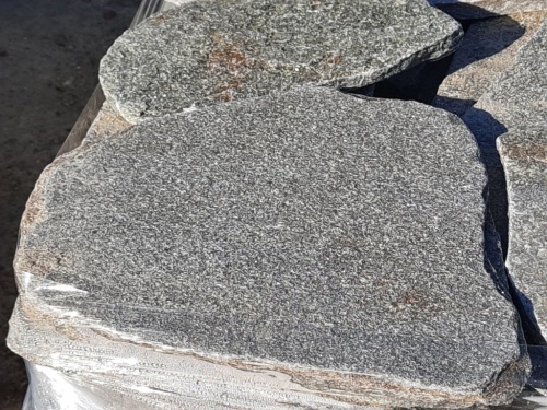 Златолит серебристый галтованный для лестниц купить в Республике Бурятия