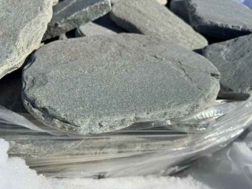 Плитняк златолит зелёный галтованный для мощения на бетон купить в Республике Бурятия